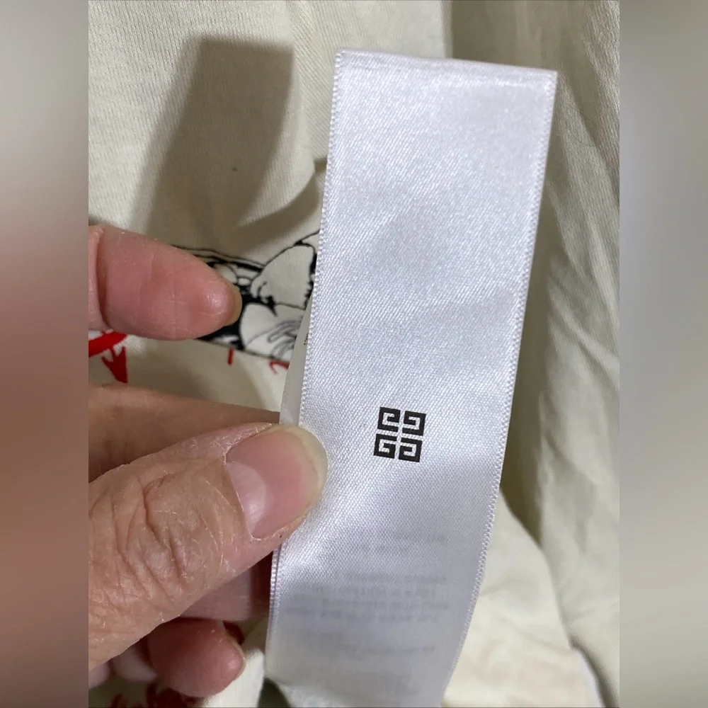 Givenchy MEN’S GOTHIC OVERSIZED HOODIE Size SMALL VGC Made in Portugal - Picture 7 of 16